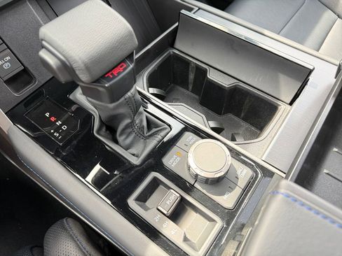New 2026 Toyota Tundra Limited AWD/4WD image 28