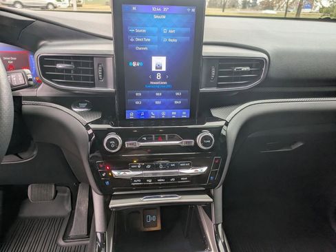 Used 2024 Ford Explorer ST w/ Equipment Group 401A image 17