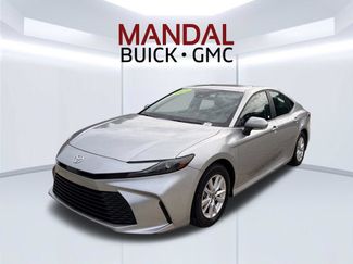 Used 2025 Toyota Camry LE FWD video 1