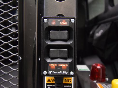 New 2026 RAM ProMaster 3500 w/ Convenience Group FWD image 32