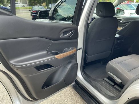 Used 2020 GMC Acadia SLE w/ Driver Convenience Package AWD/4WD image 21