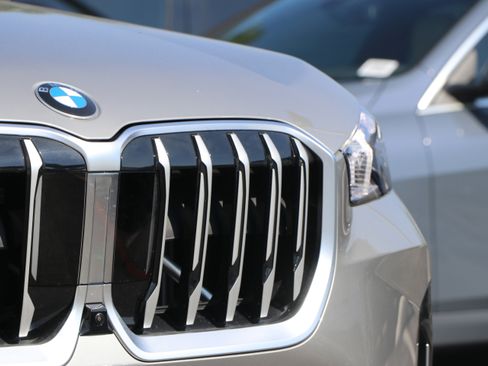 Certified 2026 BMW X1 xDrive28i w/ Technology Package AWD/4WD image 6