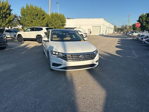 Used 2021 Volkswagen Jetta image 8