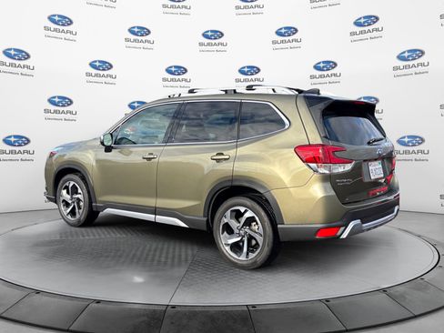 Used 2024 Subaru Forester Touring AWD/4WD image 4