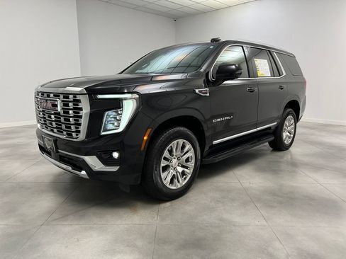 Used 2025 GMC Yukon Denali AWD/4WD image 4