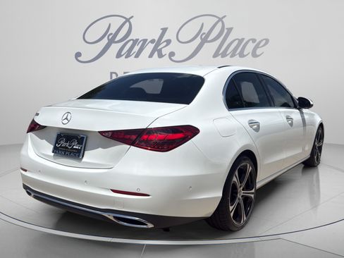 Used 2025 Mercedes-Benz C 300 Sedan image 5