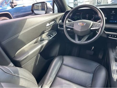 Certified 2024 Cadillac XT4 Premium Luxury image 16