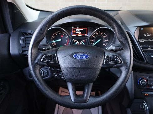 Used 2019 Ford Escape SE image 31