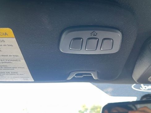 Used 2018 Ford Mustang Premium image 23