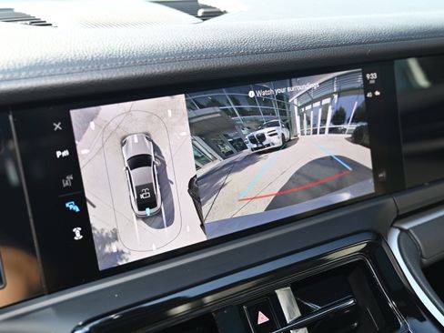 Used 2024 Porsche Panamera 4 image 25