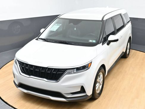 Used 2022 Kia Carnival LX FWD image 42