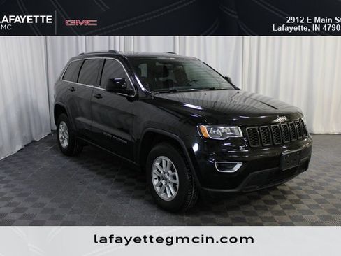 Used 2018 Jeep Grand Cherokee Laredo image 1