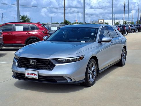 Used 2024 Honda Accord EX image 4