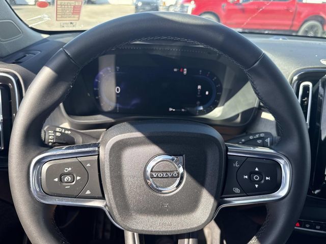Used 2023 Volvo XC40 B5 Ultimate w/ Protection Package Premier AWD/4WD image 35