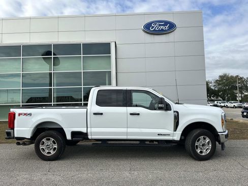 Certified 2025 Ford F250 XLT w/ FX4 Off-Road Package image 4