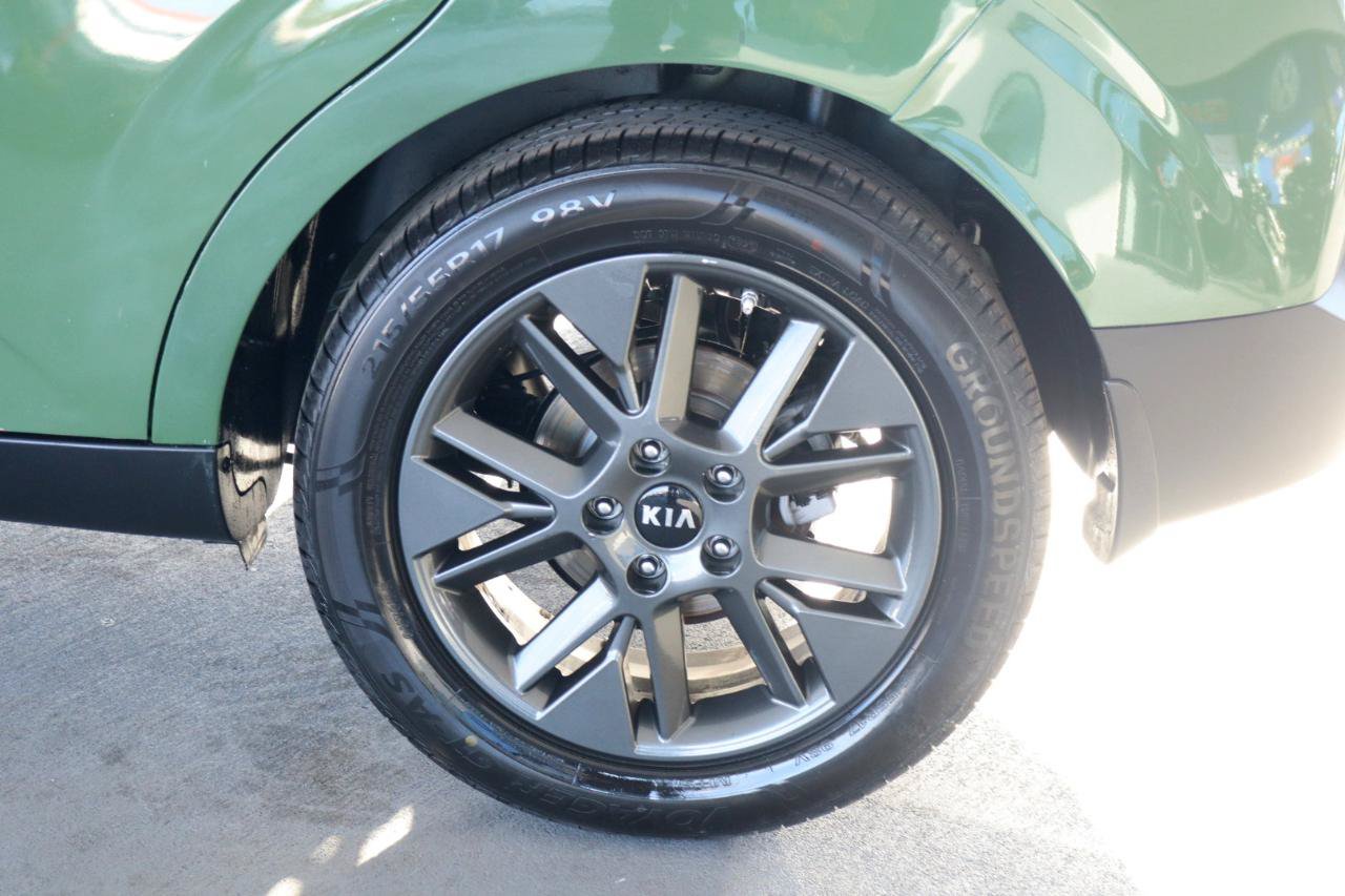 Used 2021 Kia Soul EX FWD image 11