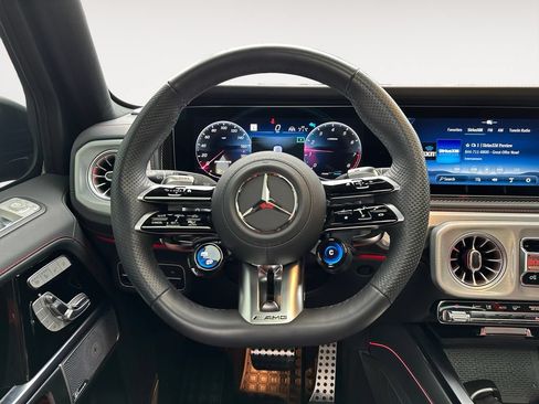 Used 2025 Mercedes-Benz G 63 AMG 4MATIC image 12