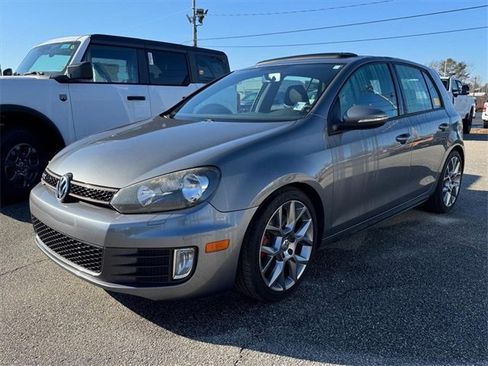 Used 2013 Volkswagen Golf 4-Door image 9