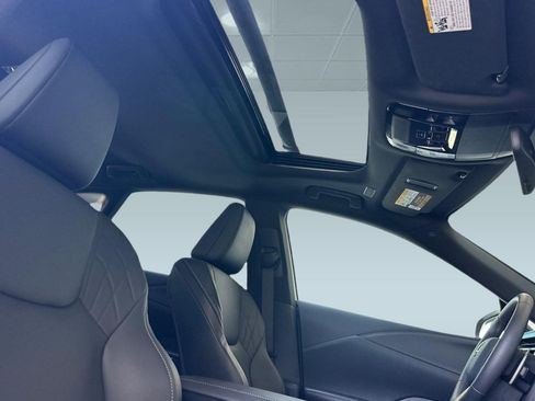 Certified 2025 Lexus RX 350 FWD w/ Accessory Package image 30