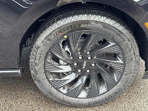New 2026 Lincoln Navigator Reserve w/ Jet Appearance Package AWD/4WD image 9