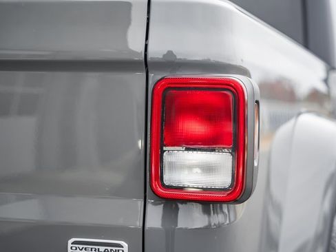 Used 2021 Jeep Gladiator Overland w/ Popular Equipment Package image 8