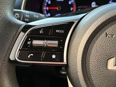 Used 2023 Kia Forte LXS w/ LXS Technology Package image 24