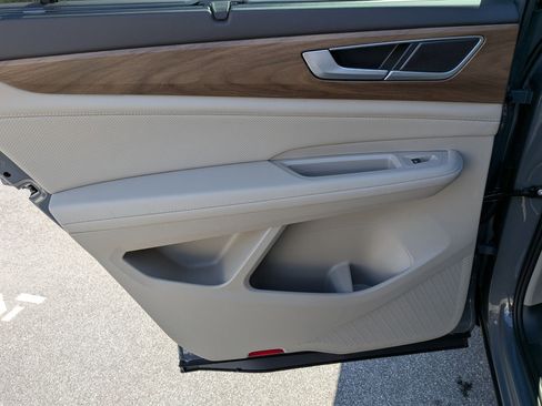 New 2026 Volkswagen Atlas SE image 25