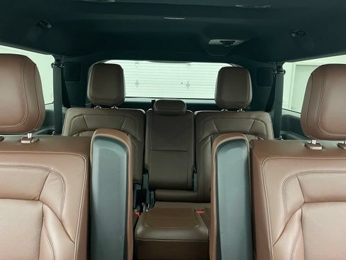 Used 2025 Lincoln Navigator L Reserve AWD/4WD image 64