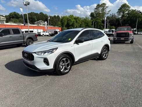 Used 2025 Ford Escape ST-Line w/ Tech Pack #1 FWD image 7