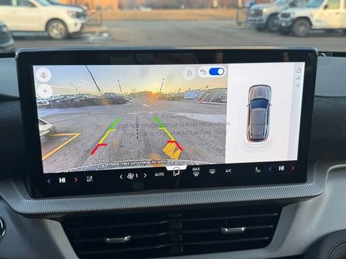 New 2026 Ford Explorer Active w/ Active Comfort Package image 18