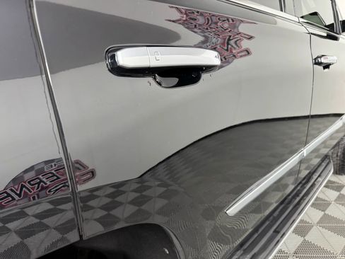 Used 2018 Cadillac Escalade Luxury w/ LPO, Radiant Package image 33