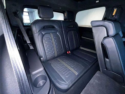 Used 2023 Rivian R1S Adventure image 33