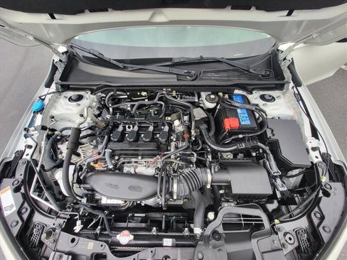 Certified 2024 Honda Civic EX image 9