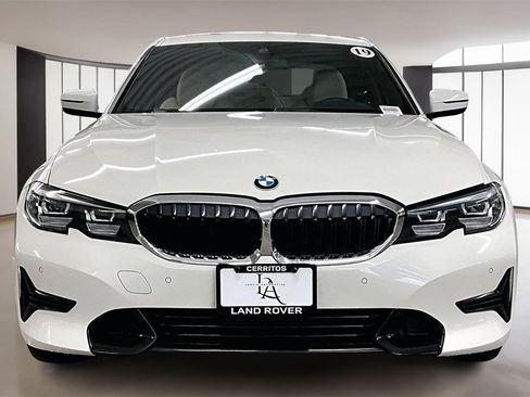 Used 2019 BMW 330i Sedan w/ Driving Assistance Package image 2