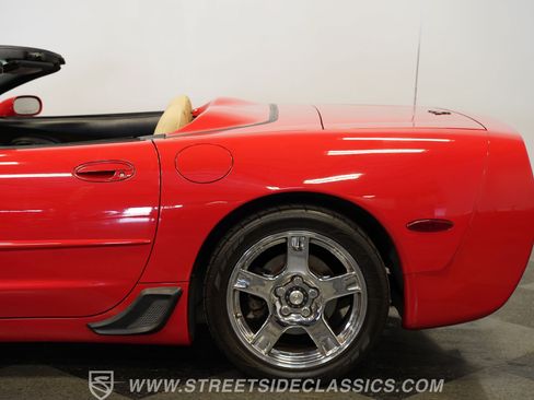 Used 1999 Chevrolet Corvette Convertible w/ Memory Pkg RWD image 26