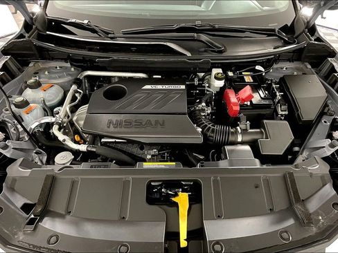 New 2025 Nissan Rogue Platinum AWD/4WD image 15