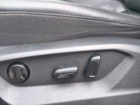 Used 2019 Volkswagen Atlas SE w/ Towing Package image 18