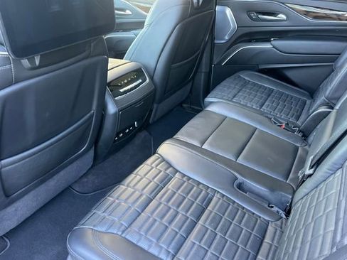 Used 2024 Cadillac Escalade ESV Sport Platinum w/ LPO, ONYX Package image 14