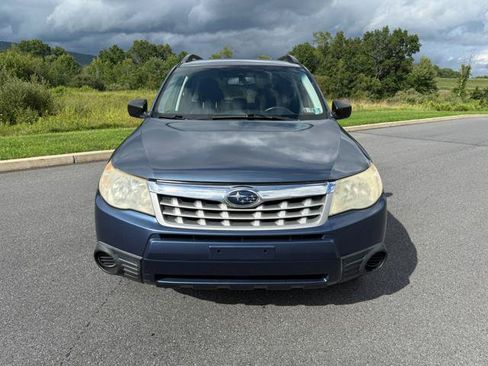 Used 2012 Subaru Forester 2.5X w/ Popular Pkg 1 AWD/4WD image 2