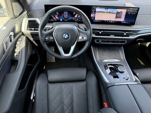 Certified 2025 BMW X5 xDrive50e image 13