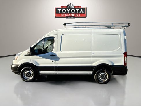 Used 2019 Ford Transit 250 130 Medium Roof RWD image 4