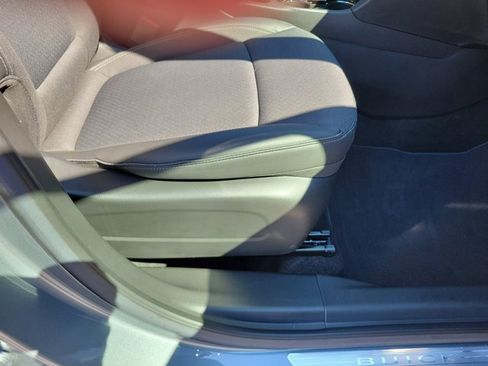 Used 2023 Buick Encore GX Select image 7