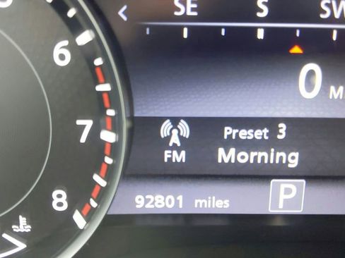 Used 2022 Nissan Armada Platinum w/ Captain's Chairs Package RWD image 22