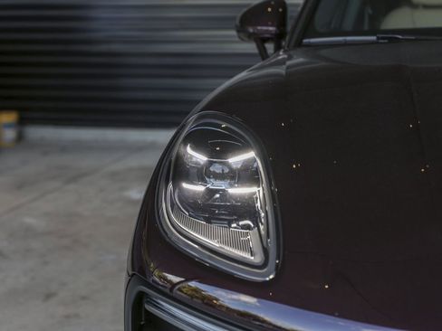 New 2026 Porsche Macan AWD/4WD image 11