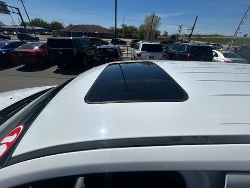 Used 2016 Dodge Durango R/T w/ Trailer Tow Group IV AWD/4WD image 13