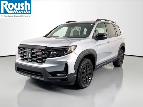 Certified 2023 Honda Passport TrailSport image 1