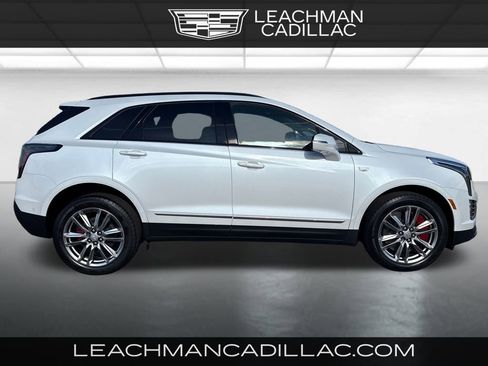 New 2026 Cadillac XT5 Sportv w/ LPO, Floor Liner Package image 2
