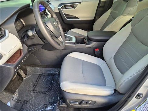 Used 2024 Toyota RAV4 Limited w/ Weather Package FWD image 16