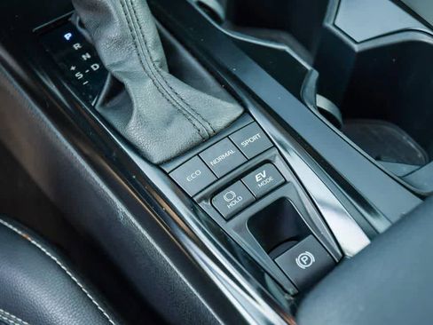 Used 2025 Toyota Camry SE image 20