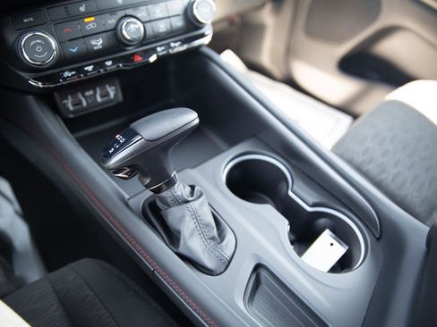 Used 2025 Dodge Durango GT w/ Blacktop Package image 18